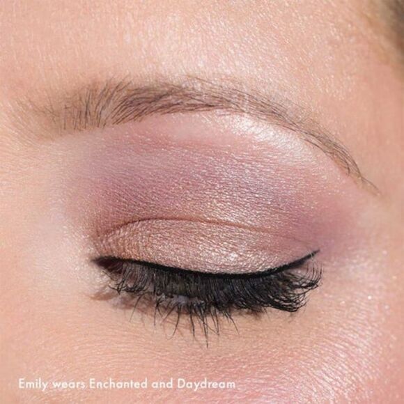 NIB! Wander Beauty Wanderess Escape Eyeshadow Palette - Picture 3 of 13